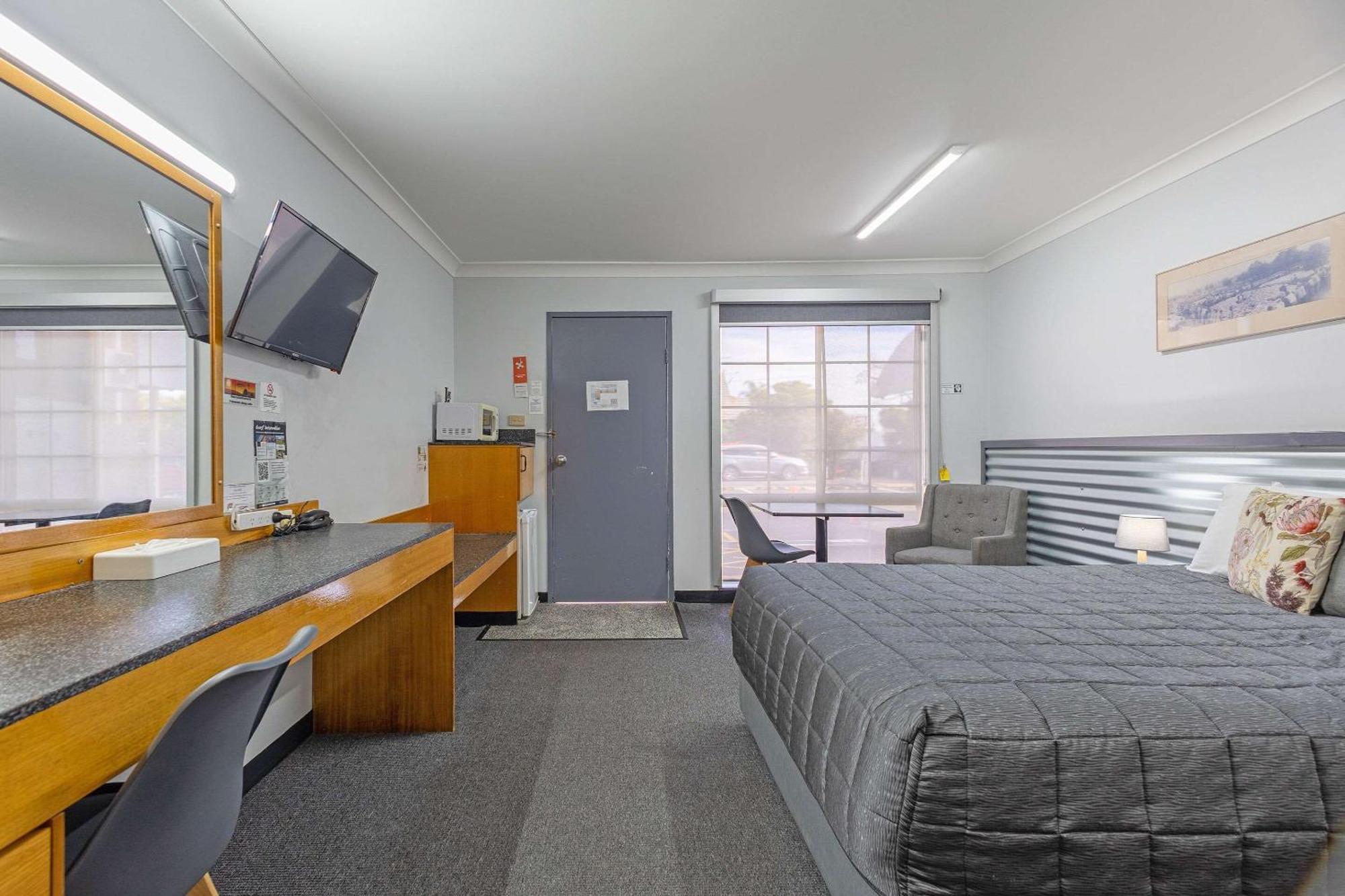 Comfort Inn Shearing Shed Dubbo Bagian luar foto